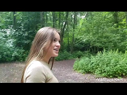 ❤️ Pasiūliau Evelinai, kad dulkintumėmės viešoje vietoje! Ji sutiko. Tada išdulkinau ją į užpakalį ir pasidariau į burną. Tada ji pasidarė šlapimo. ❤️ Dulkinimo video prie mūsų ❌