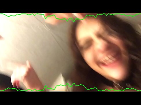 ❤️ Dvi seksualios brunetės emocinės kelnaitės lieka bastardai keista kalė ❤️ Dulkinimo video prie mūsų ❌