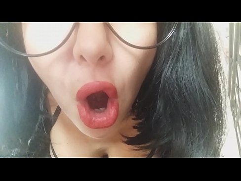 ❤️ Mieloji, tavo patėvis šiandien neleis tau eiti į mokyklą... Man tavęs per daug reikia... ❤️ Dulkinimo video prie mūsų ❌