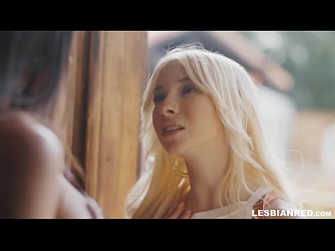 ❤️ Mergina grįžta namo po kelių mėnesių ir baigia valgyti savo patėvio putę ❤️ Dulkinimo video prie mūsų ❌